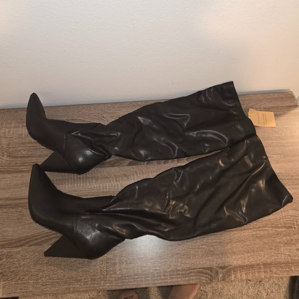 Indigo Rd. Women's Black Heeled Boots - Size 11